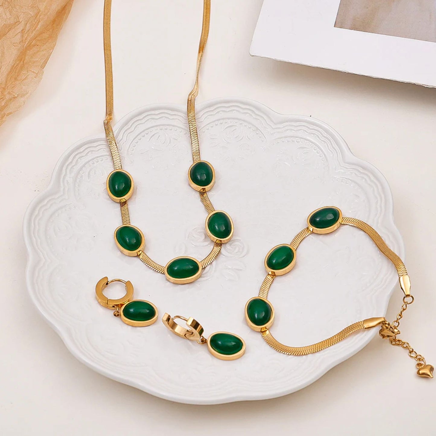 Elegant Oval Green Crystal Pendant Necklace Set with Bracelet – Gold Plated Jewelry for Women